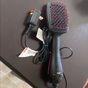 Revlon One-Step Straighter Blowdryer